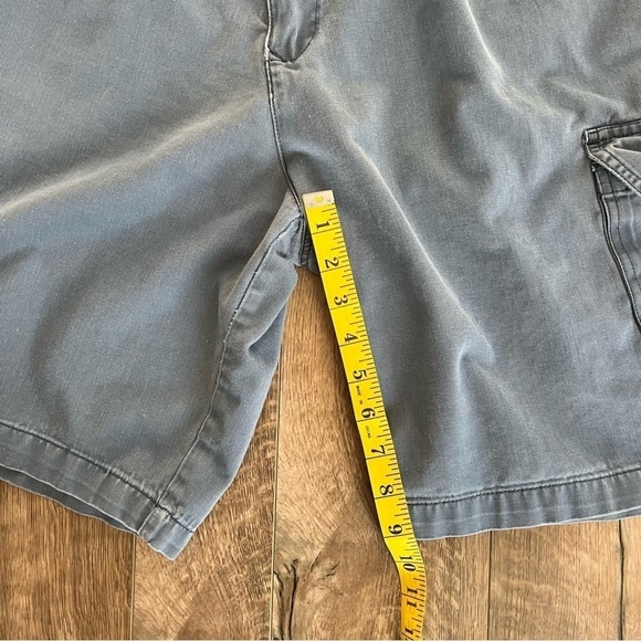 Men's Blue Cargo Shorts - Picture 7 of 7
